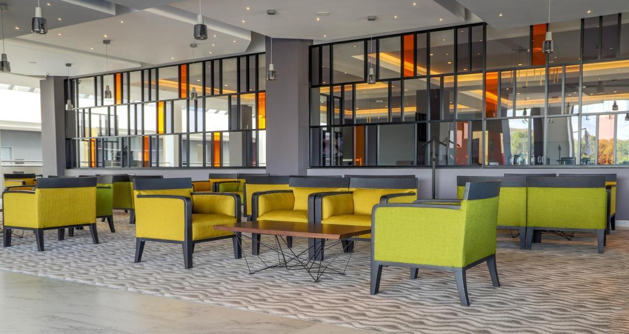 Eka Hotel Eldoret Bagian luar foto