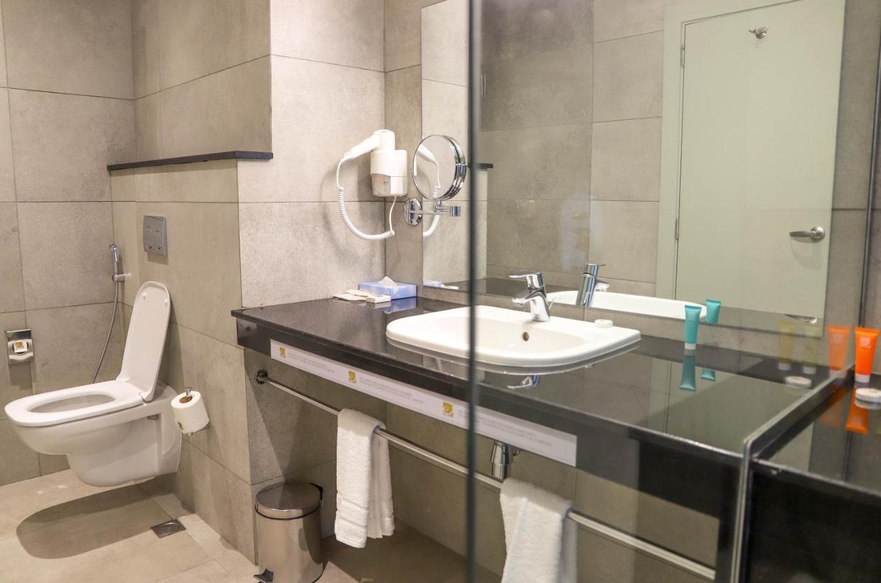 Eka Hotel Eldoret Bagian luar foto