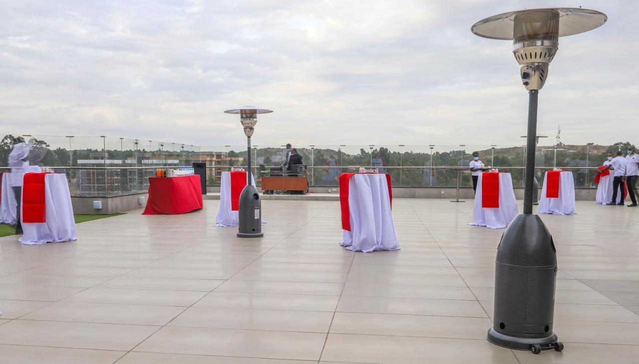 Eka Hotel Eldoret Bagian luar foto